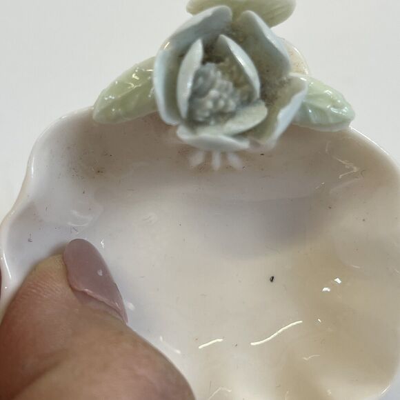 Set of 4 VINTAGE PORCELAIN SALT CELLAR SHELL SHAPED W/ROSES BY ARDALT ~ JAPAN - Picture 3 of 12